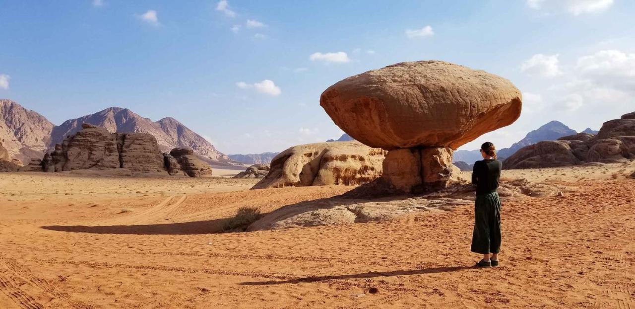 Hotel Moon Night Camp Wadi Rum Exterior foto