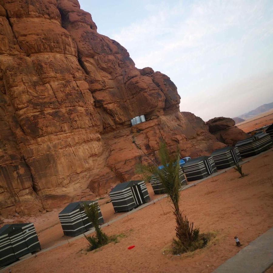 Hotel Moon Night Camp Wadi Rum Exterior foto