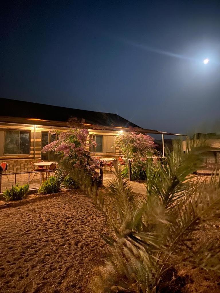 Hotel Moon Night Camp Wadi Rum Exterior foto